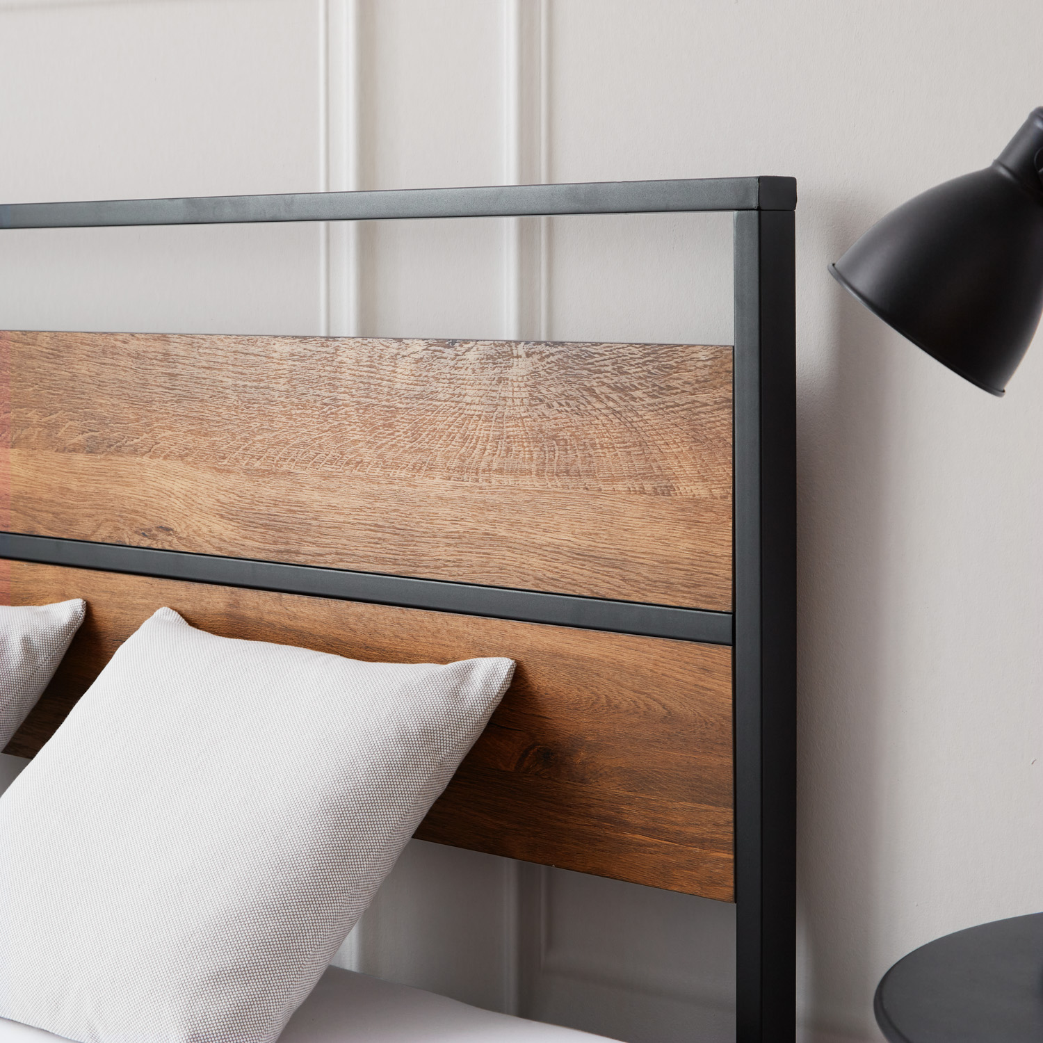 Solid Metal Bed 140x200 cm Slatts Double Bed Black Futon Bed Wood Brown Platform Bed Frame Guest Bed Solid Metal Bed 140x200 cm Slatts Mattress Double Bed Black Futon Bed Wood Brown Platform Bed Frame Guest Bed